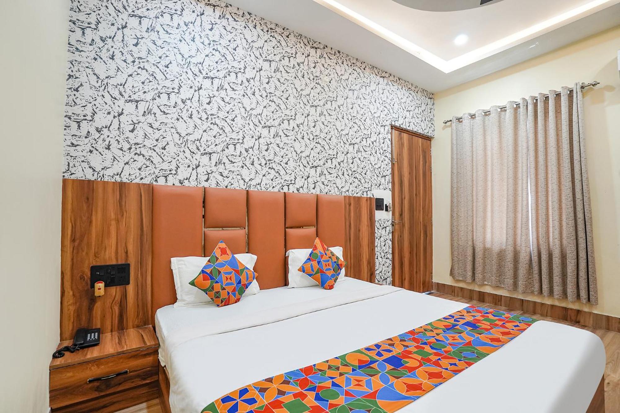 Fabhotel The Vrindavan Inn Экстерьер фото