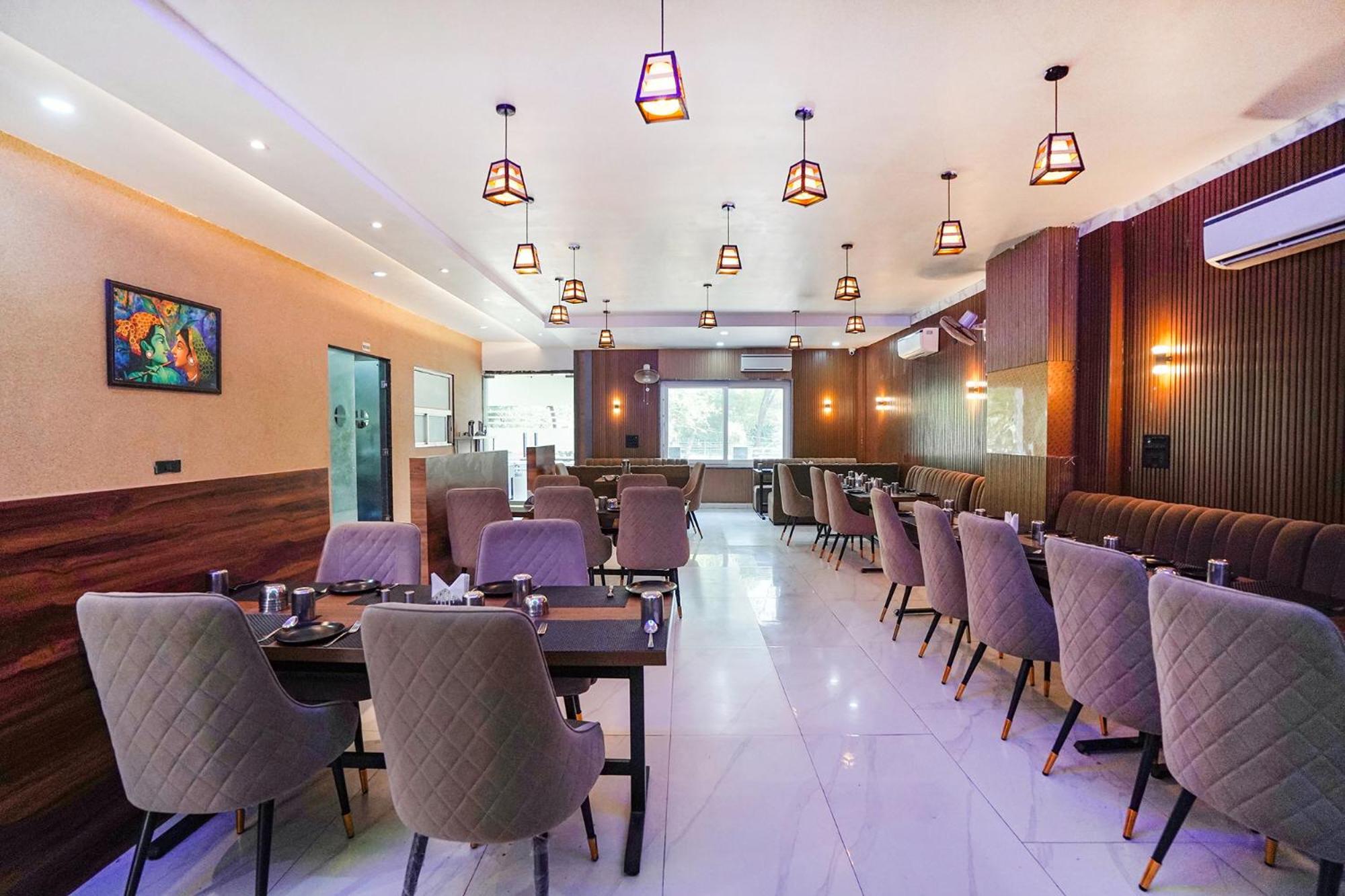 Fabhotel The Vrindavan Inn Экстерьер фото