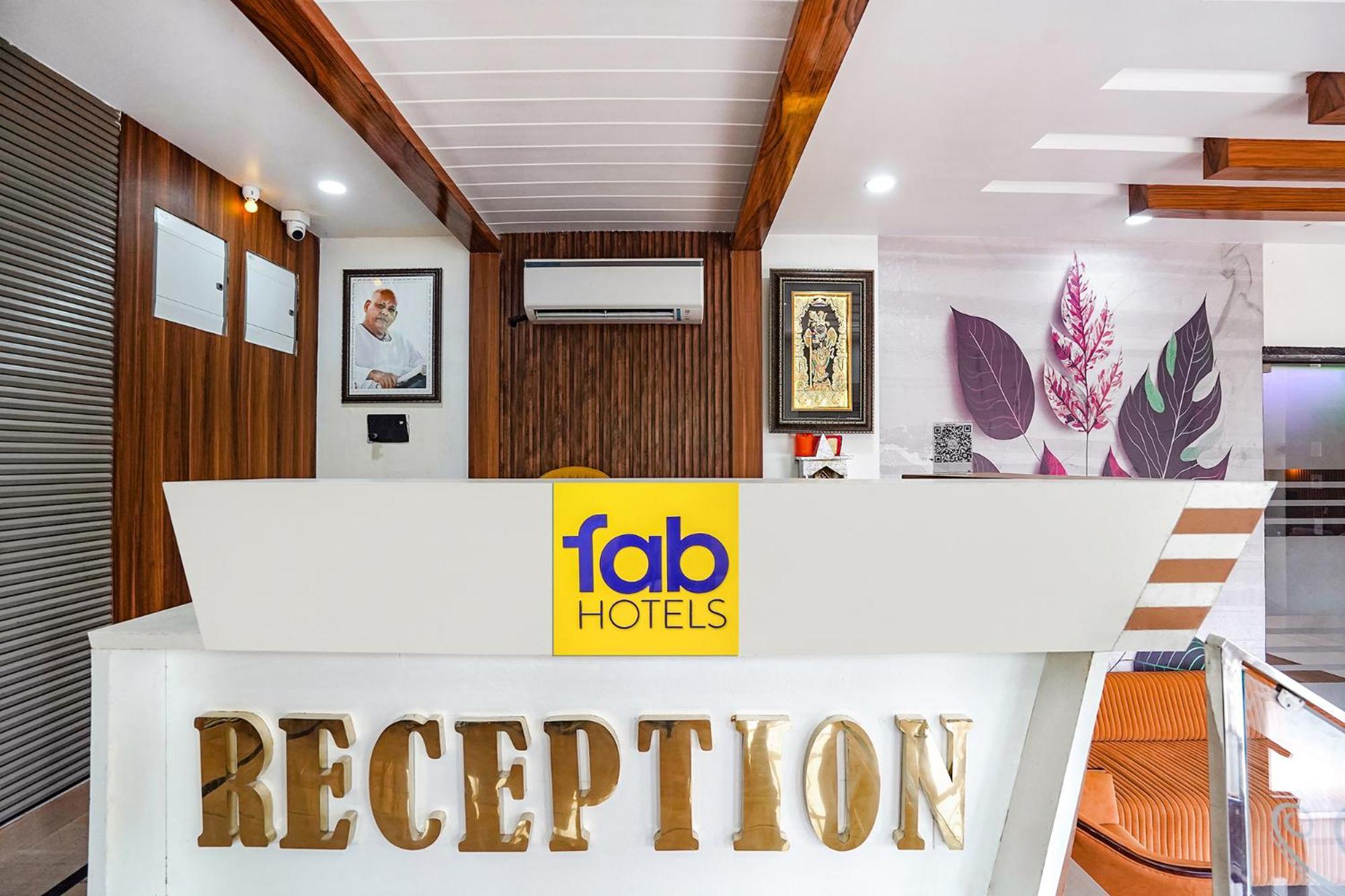 Fabhotel The Vrindavan Inn Экстерьер фото
